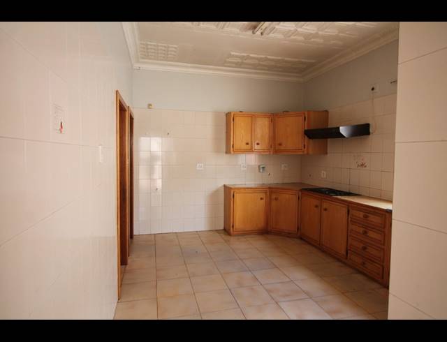 3 BEDROOM HOUSE TO LET IN KENSINGTON